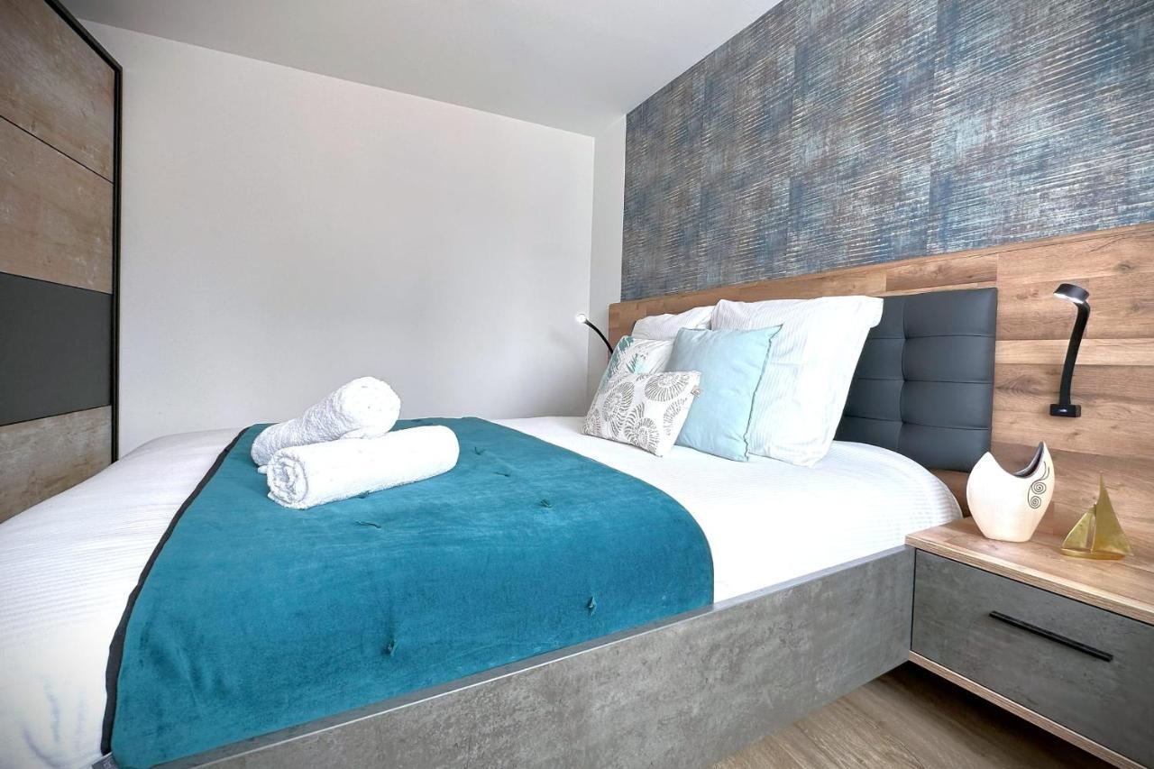 Le Grand Large-appart Proche Avec Terrasse Apartment *